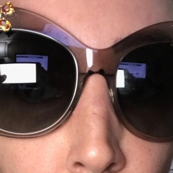 New Dolce&Gabbana Crystal Flower Glasses - Picture 5 of 7